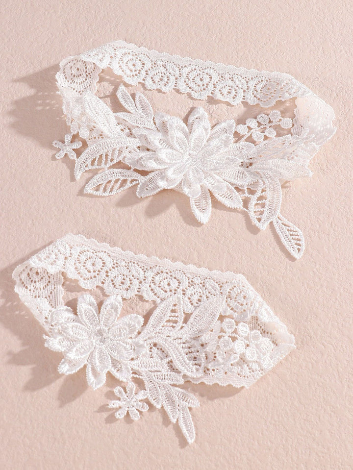 Ivory and White Lace Wedding Garter Set for Bride GT2011