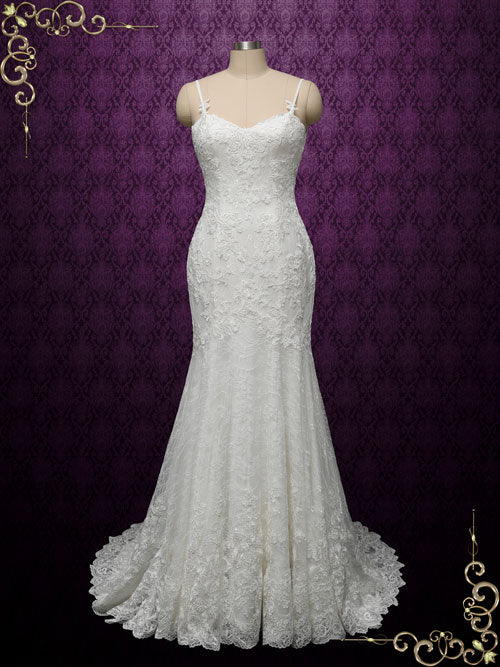 Vintage Lace Wedding Dress with Open Back BRITNEE Size 8 / Ivory Vintage Lace Wedding Dress with Open Back BRITNEE Size 8 / Ivory