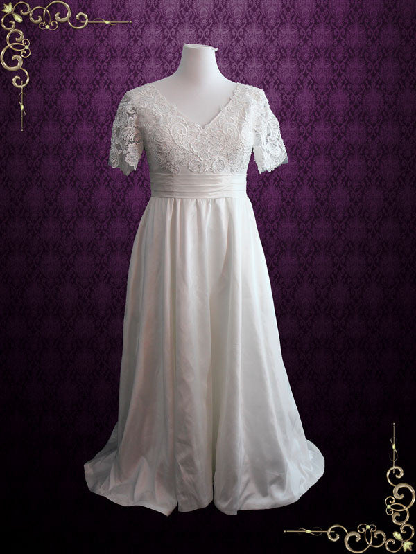 Vintage Style Plus Size Ivory Lace Wedding Dress with Sleeves and Side Pockets | Brenda Size 4 / Other Vintage Style Plus Size Ivory Lace Wedding Dress with Sleeves and Side Pockets | Brenda Size 4 / Other