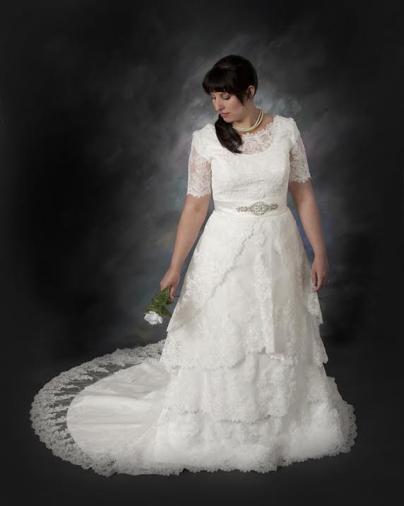 Jenna's Modest Wedding Dress | Laura