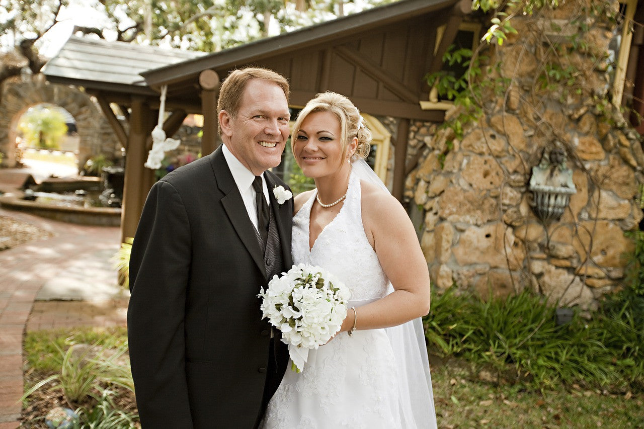 5 Unique Ways to Honor Dad at Your Wedding