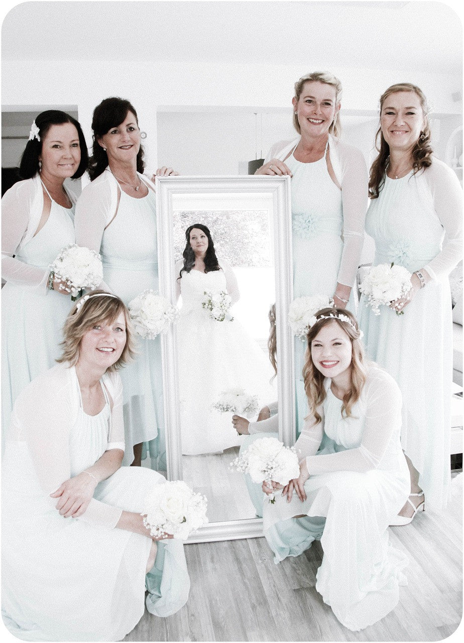 How to Pull Off White Bridesmaid Dresses