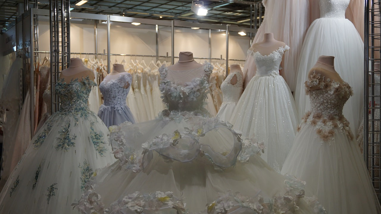 5 Things You Should Do Before Wedding Dress Shopping