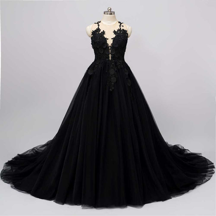 Gothic Black Lace Wedding Dress with Ball Gown Skirt | CIRCE Size 6 / Black Gothic Black Lace Wedding Dress with Ball Gown Skirt | CIRCE Size 6 / Black