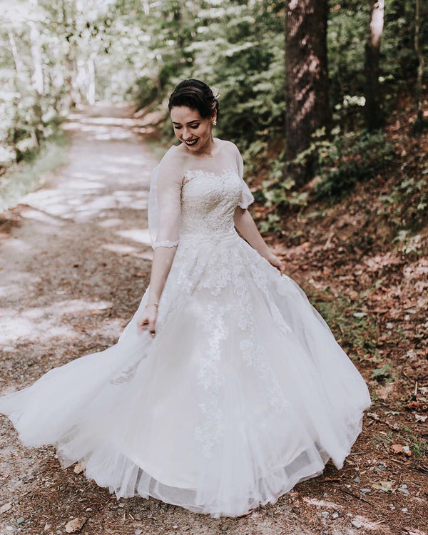 Vintage Lace Tulle Wedding Dress with Half Sleeves | SOPHIA