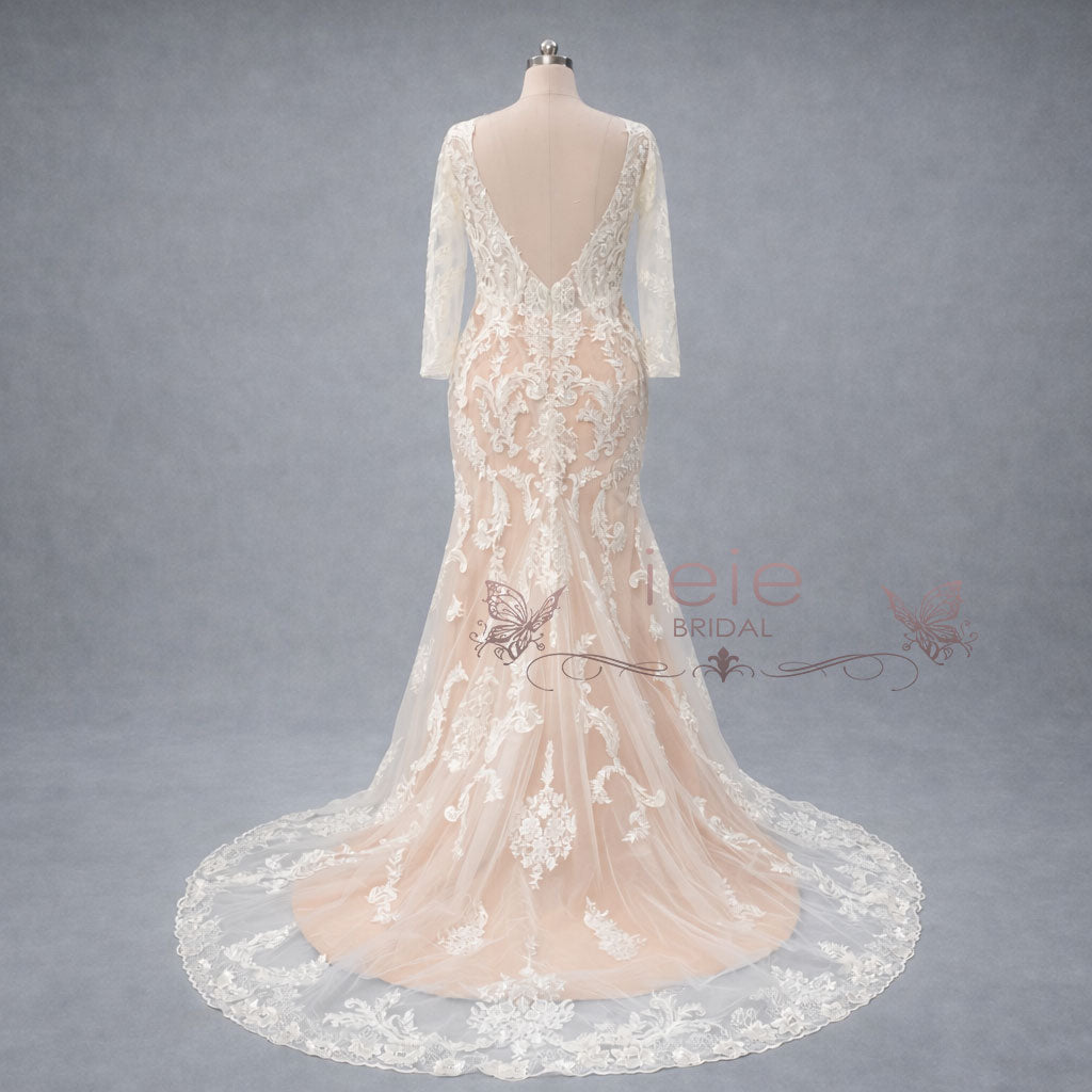 Lace Fitted Wedding Dress with Long Sleeves and Open Back | ALITA
