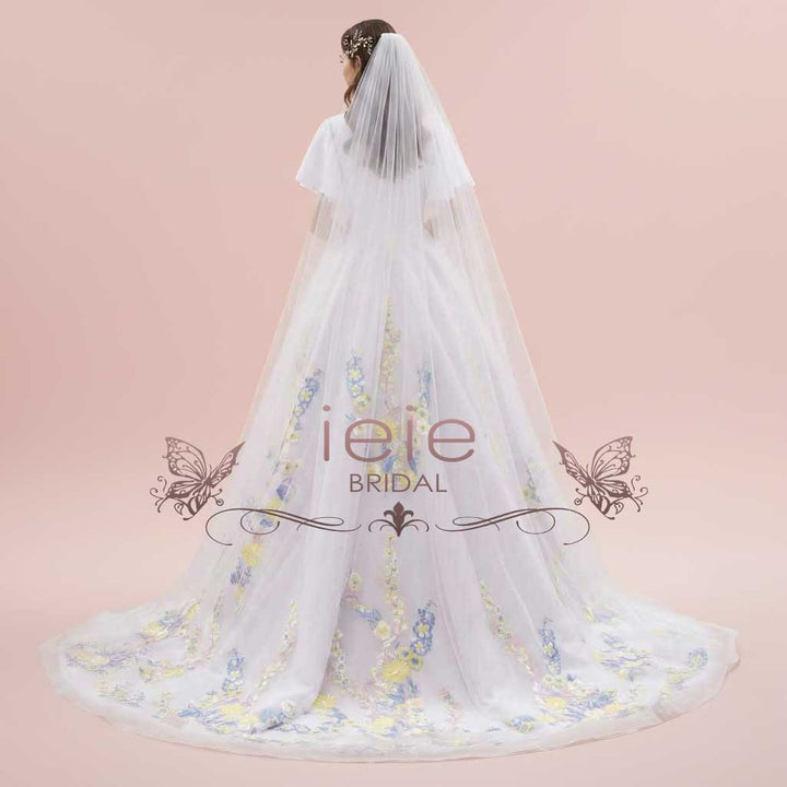 Modest A-line Wedding Dress with Color Embroidered Lace | ROSEMARIE Size 0 / Original Modest A-line Wedding Dress with Color Embroidered Lace | ROSEMARIE Size 0 / Original