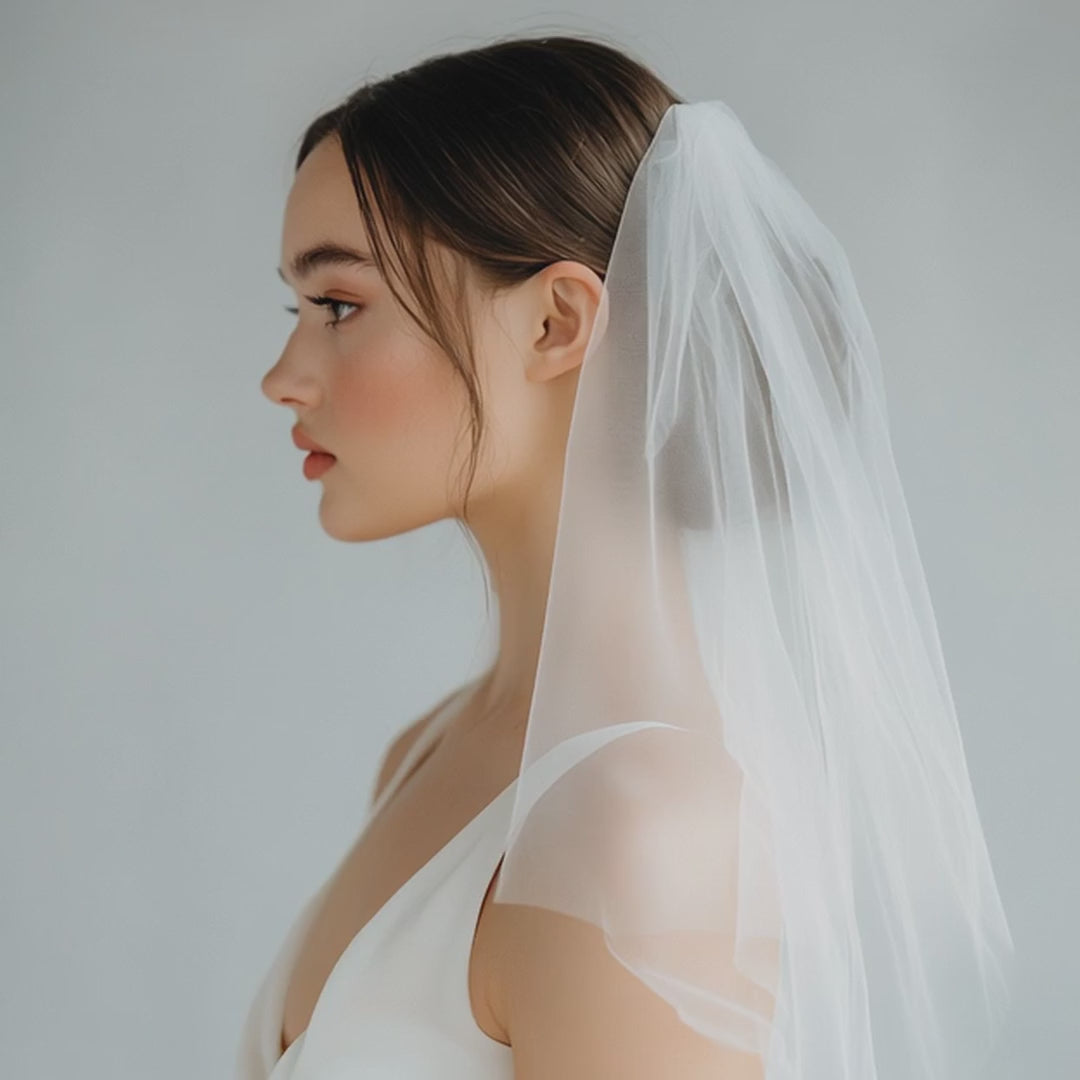 Short Shoulder Length Tulle Veil with Soft Tulle | VG1030