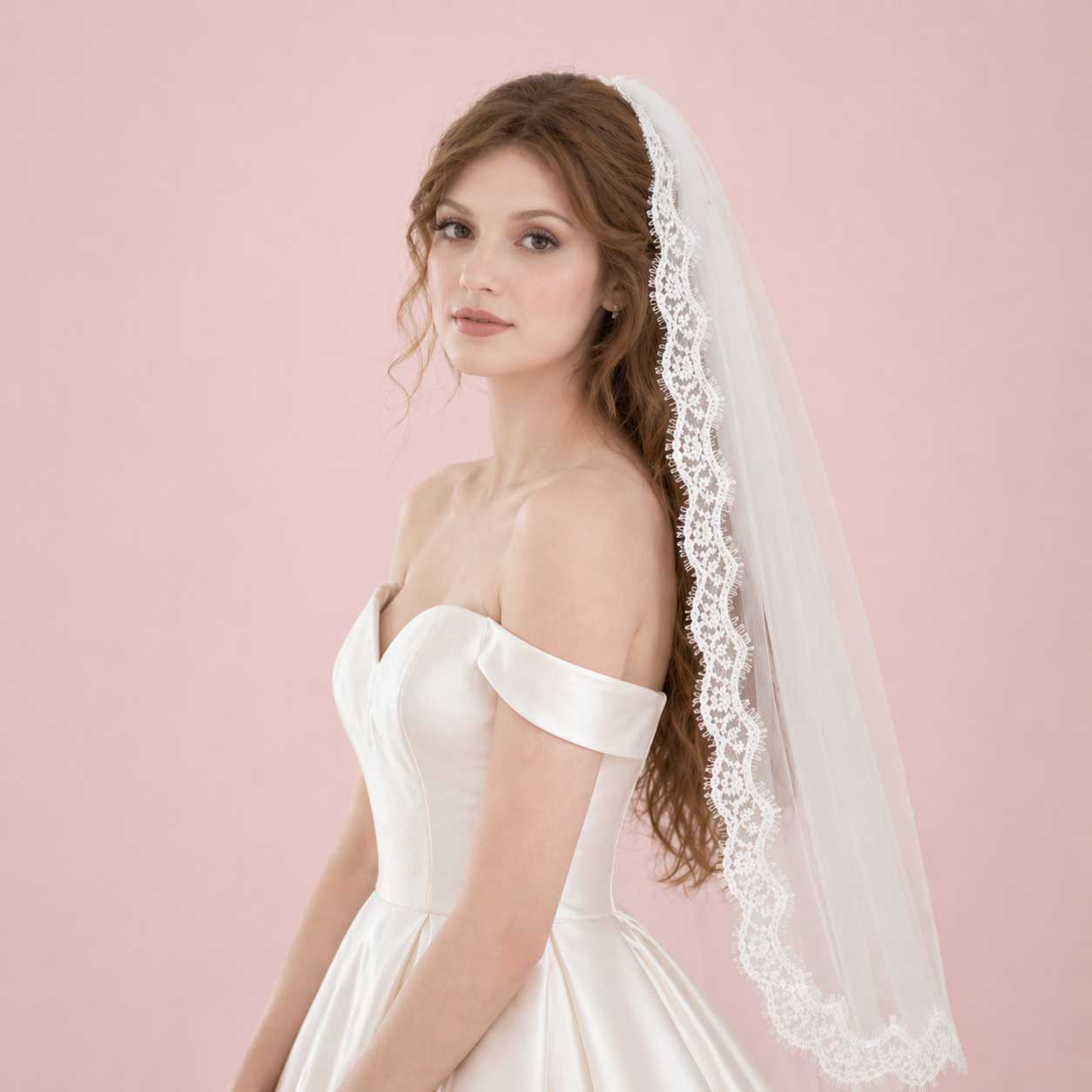 Fingertip Length Eyelash Short Lace Mantilla Wedding Veil VG1005