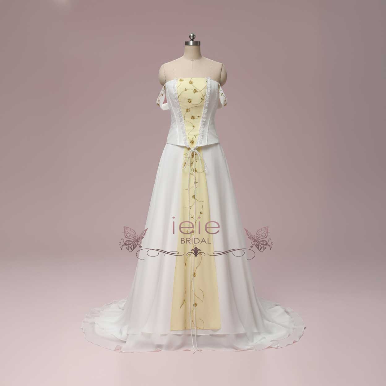 vintage looking wedding dresses Love Story Vintage Medieval Style Wedding Dress Size 26W / Ivory