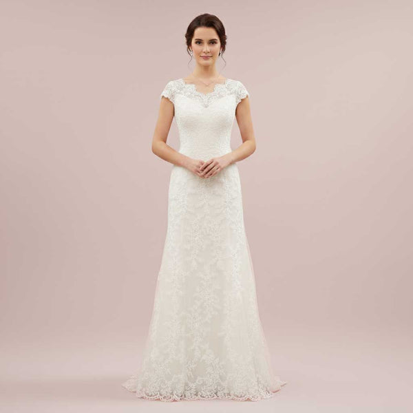 Vintage Lace Wedding Dress with Short Sleeves | CATANIA
