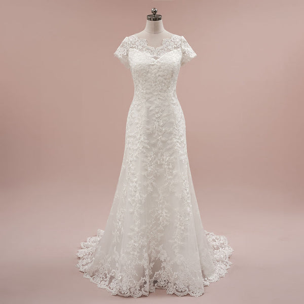 Vintage Lace Wedding Dress with Short Sleeves | CATANIA