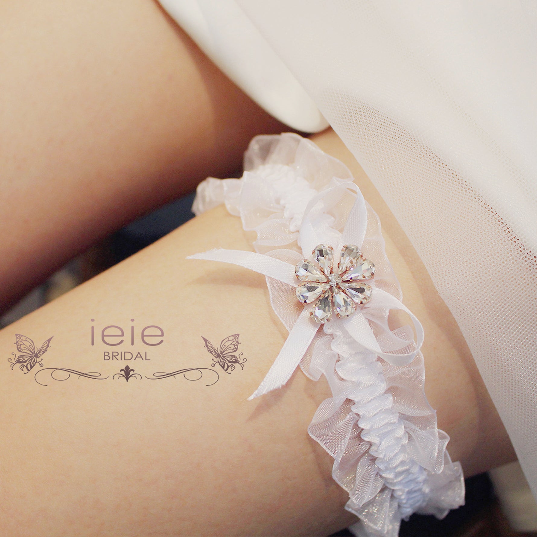 Wedding Garter with Crystal Rhinestone Flower GT2017