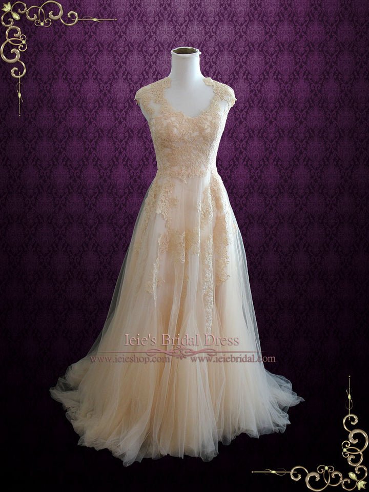 Blush Boho Lace Wedding Dress KORYNNE ieie Blush Boho Lace Wedding Dress KORYNNE ieie