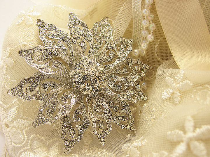 Crystal Flower Wedding Bridal Fashion Brooch