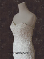 Strapless Sweetheart Mermaid Fit and Flare Lace Wedding Dress | Isabella