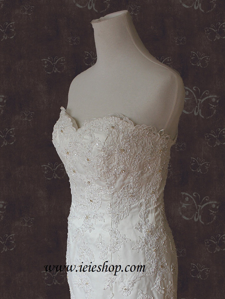 Strapless Sweetheart Mermaid Fit and Flare Lace Wedding Dress | Isabella