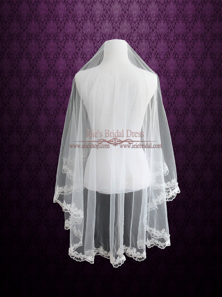 Short Fingertip Bridal Veil with Floral Lace VG1024