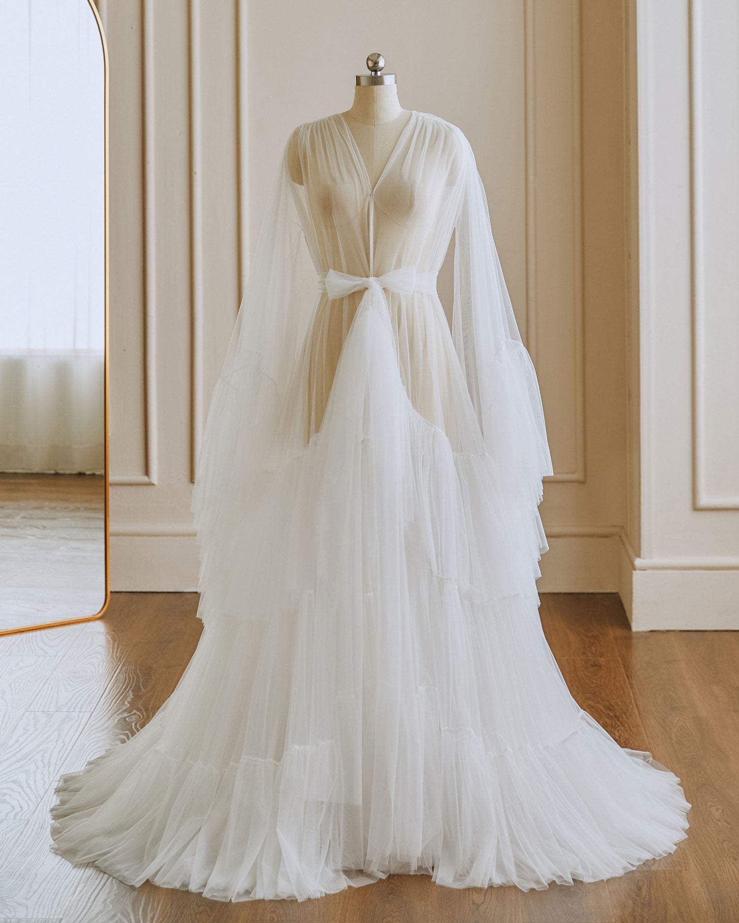 Ivory Tulle Robe with Ruffles RR2202 – ieie