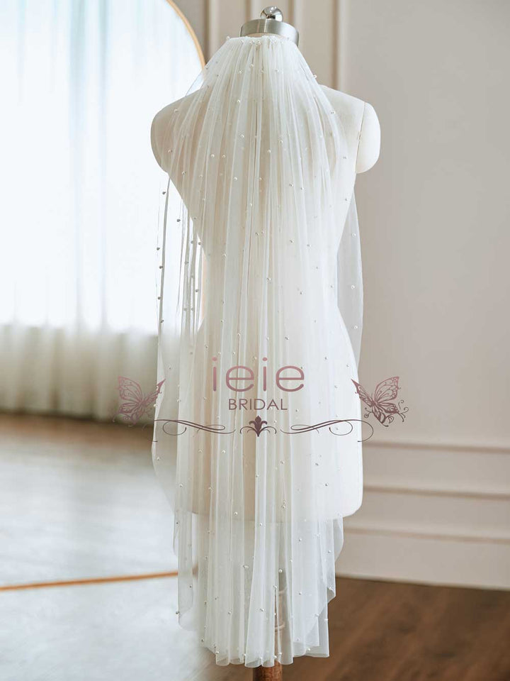 Short Fingertip Pearl Accented Wedding Veil VG3049