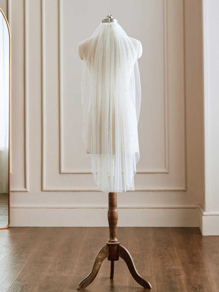 Short Fingertip Pearl Accented Wedding Veil VG3049