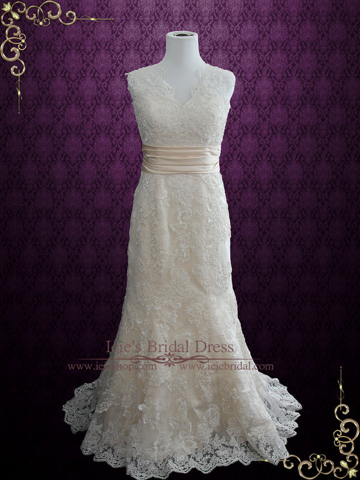 Vintage Style Lace Keyhole Back Wedding Dress with V Neck | Rayna